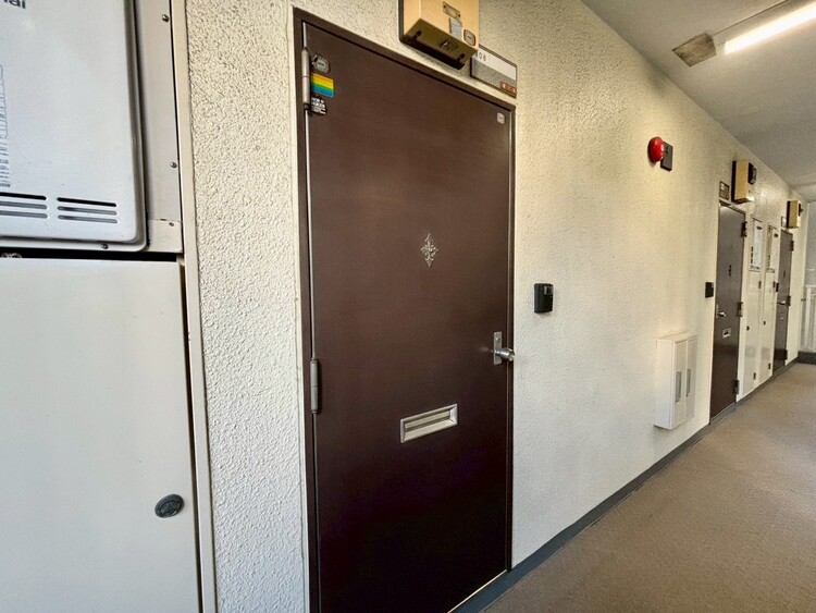 玄関 清潔感のある落ち着いた雰囲気の玄関です。