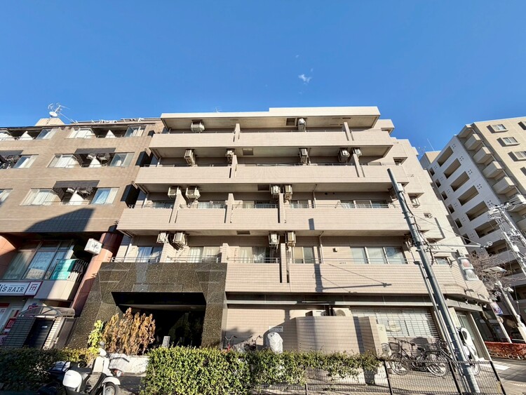 外観 飽きのこないシンプルモダンな外観です。