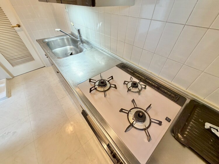 キッチン 開放感のあるキッチンスペース。調理をしながら、会話も弾みそうですね。