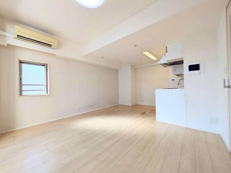 居間 充実した生活は伸びやかな居室空間から始まります。