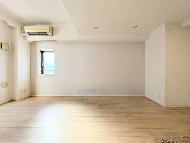 居間 伸びやかな空間のなかで、ゆったりとしたひとときを過ごせます。