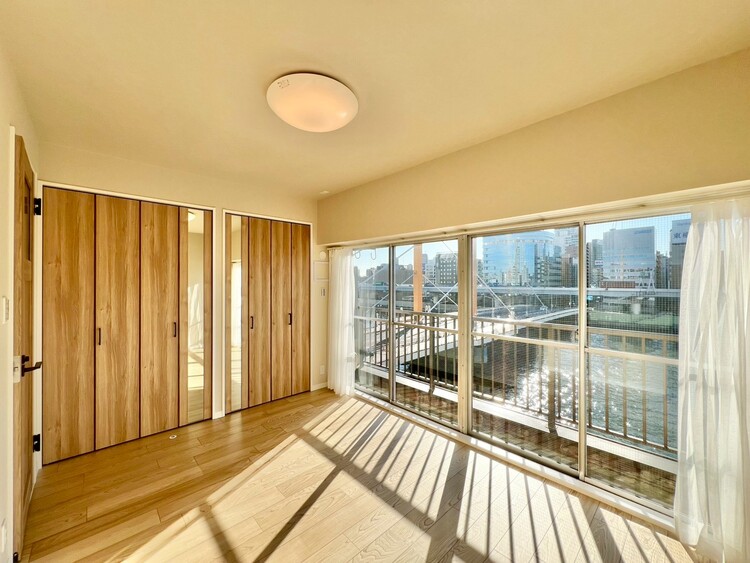 居間 充実した生活は伸びやかな居室空間から始まります。