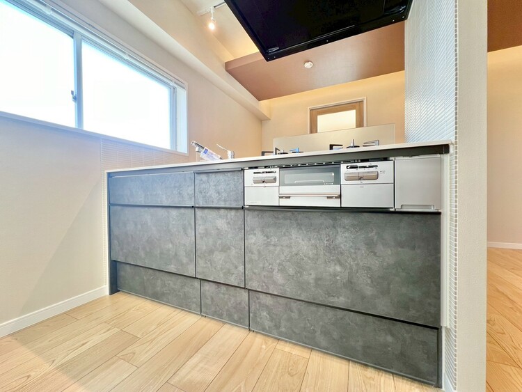 キッチン 開放感のあるキッチンスペース。調理をしながら、会話も弾みそうですね。