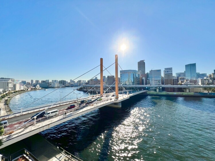 バルコニー 眺望や窓からの景色が良いと、家で過ごす時間も快適です。