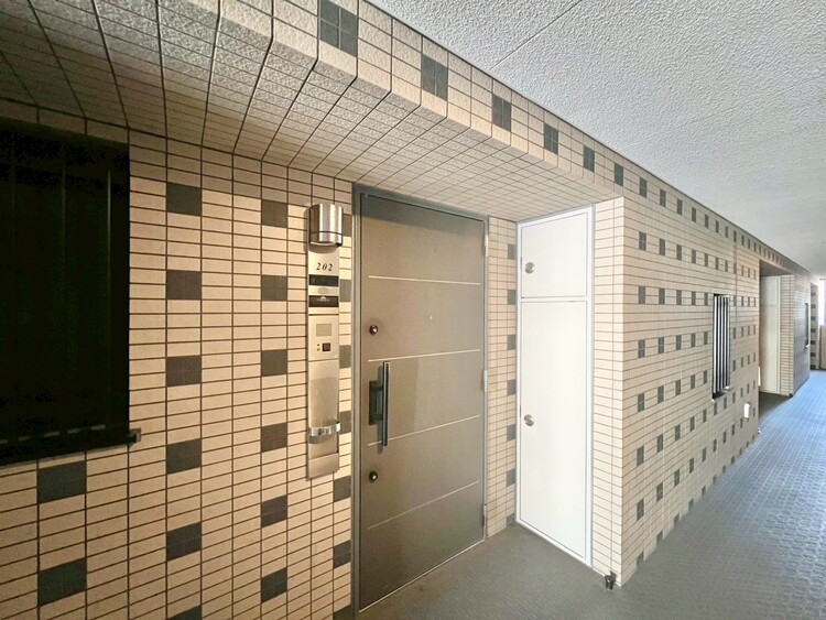 玄関 清潔感のある落ち着いた雰囲気の玄関です。