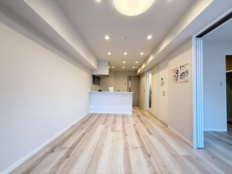 居間 シンプルな内装と偏り過ぎないデザインで統一しました。