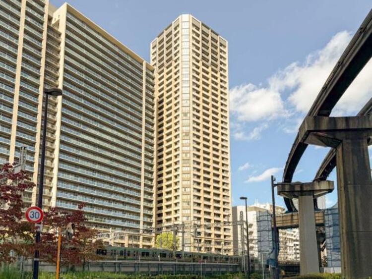 外観 【凛】とした落ち着いたたたずまいのあなただけのお住まい。お友達などが遊びに来た時も自慢をしたくなる邸宅を創り出す外観デザインです。