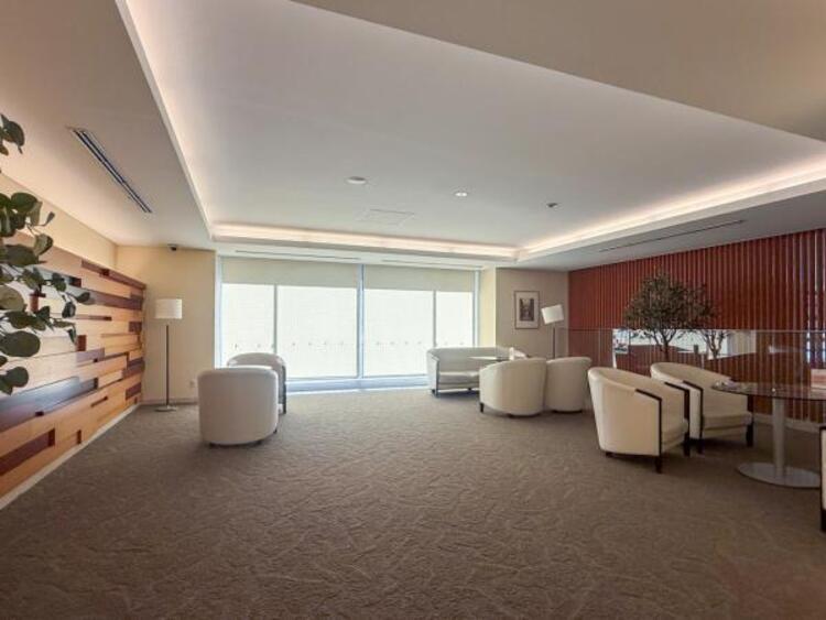 その他 高級感あふれるロビー。