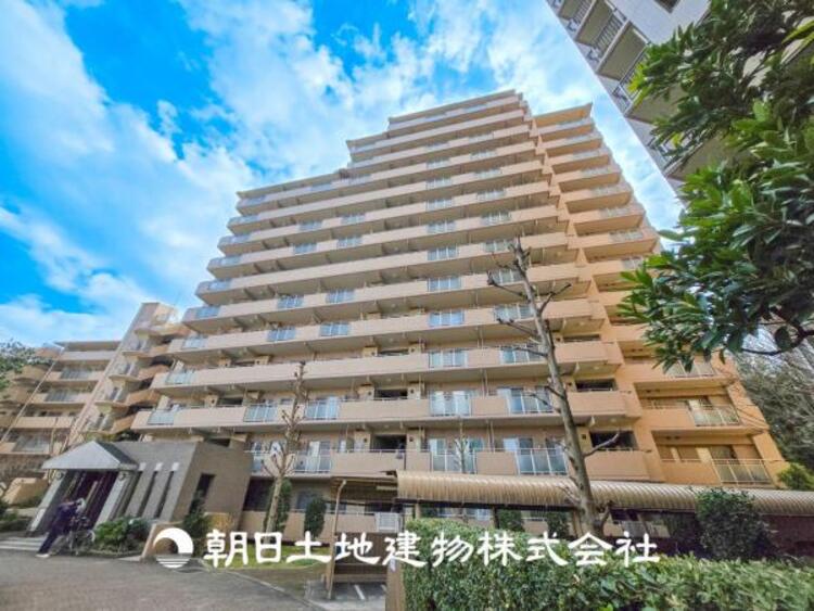 外観 将来にわたって資産価値が継続する「上質」な佇まいを目指しました。