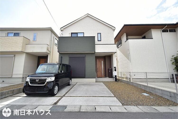 外観 【外観】令和7年1月15日　撮影所有者様が居住中につきご内覧ご希望の際は事前にご連絡ください♪