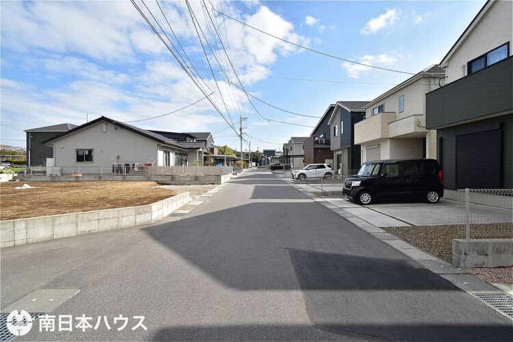 外観 【前面道路】北向きの前面道路です！
