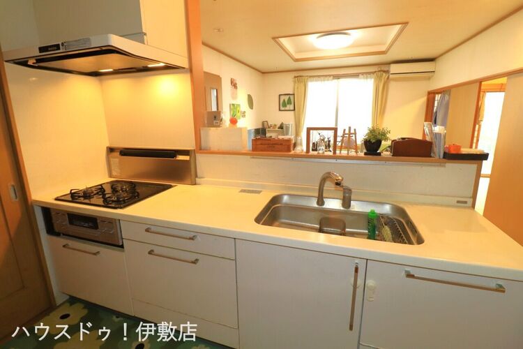 キッチン 【キッチン】程度良好なキッチン！コンロ、給湯器は、2025年4月に取替済