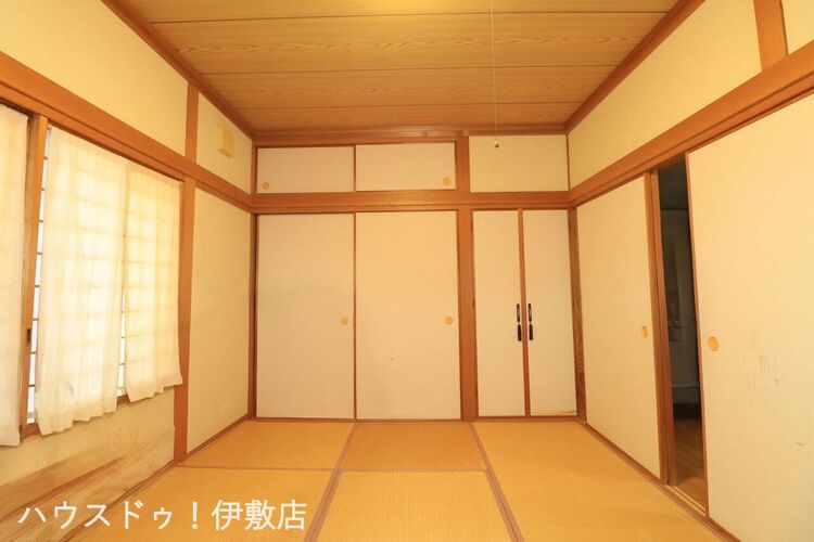 内装 【和室6帖】1Fに6帖の広々とした和室付！押入が2ケ所ついています！※AIによる家具消し済