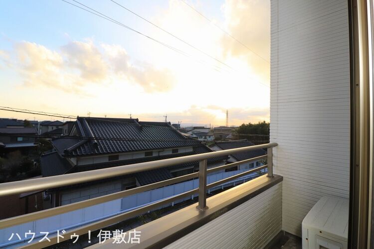 その他 【バルコニー】南側に2面バルコニー付