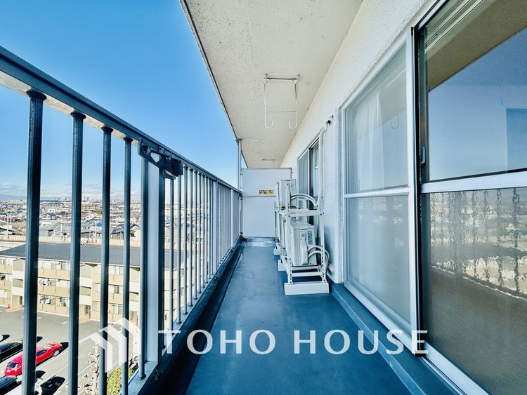 バルコニー 陽当たり良好なバルコニー