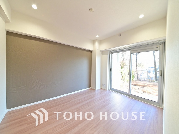 内装 1日の疲れを癒し、心地よく寛げるようゆったりとした広さをしています