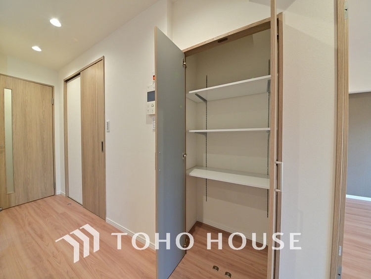 収納 リビング　収納