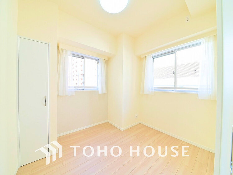 内装 シンプルですっきりとした室内は飽きのこない居心地の良い雰囲気