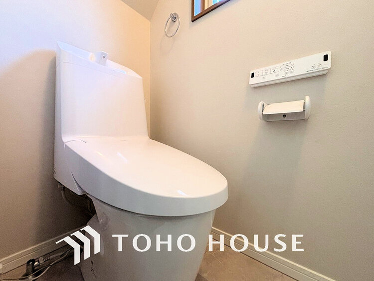 トイレ トイレには快適な温水洗浄便座付