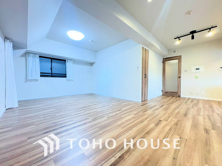 内装 家族みんなが爽やかに過ごせるように、光をたっぷり取り込んだLDK