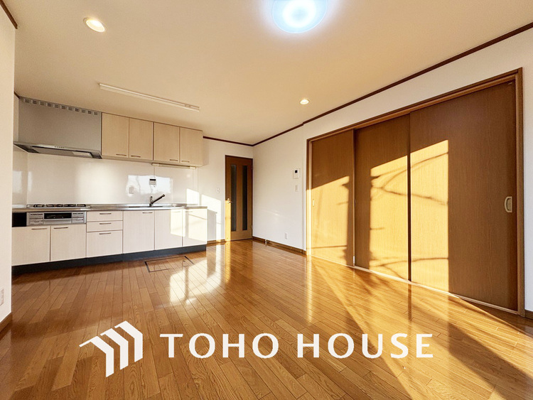 内装 柔らかな陽のそそぐ心地よいリビングダイニング