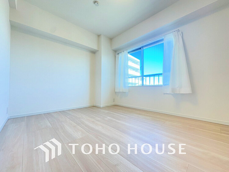 内装 1日の疲れを癒し、心地よく寛げるようゆったりとした広さをしています