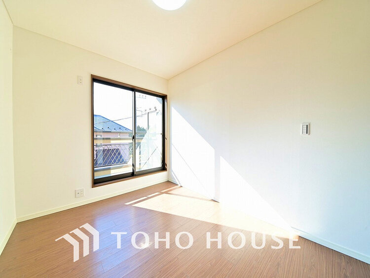 内装 シンプルですっきりとした室内は飽きのこない居心地の良い雰囲気