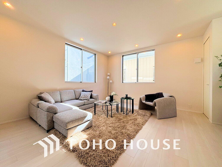 内装 家族みんなが爽やかに過ごせるように、光をたっぷり取り込んだLDK