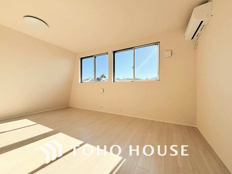 内装 家具の配置のし易い室内です。趣味の部屋としても充分な広さです