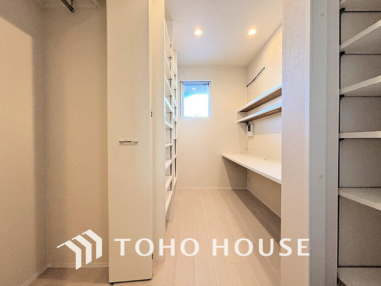 内装 テレワークにも最適なDENスペース