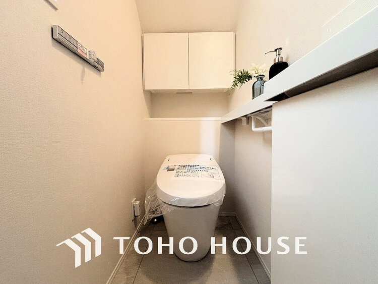 トイレ トイレには快適な温水洗浄便座付