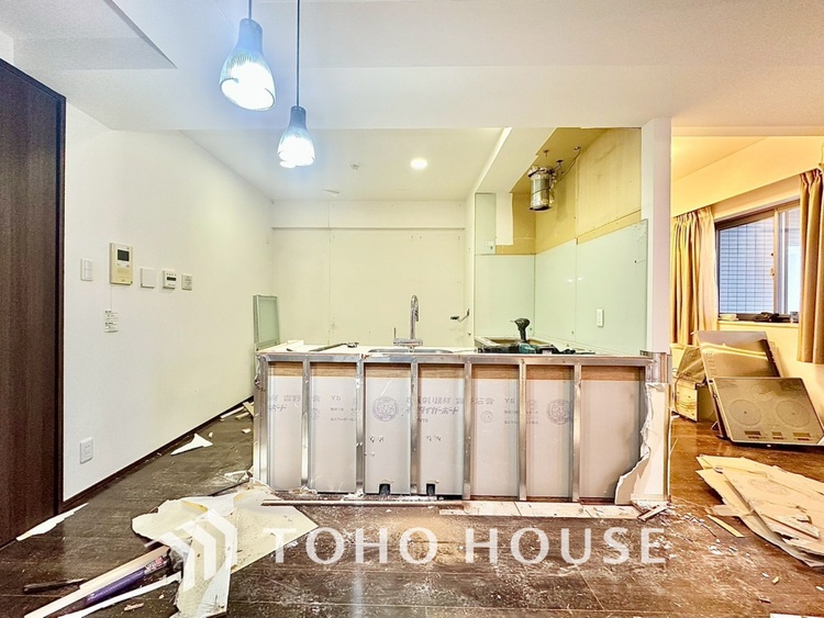 内装 現在改装中◆眩い◆光が燦々と入り、家族の笑顔を照らす。「いつまでも続いて」と願う夢のような毎日がここにある。