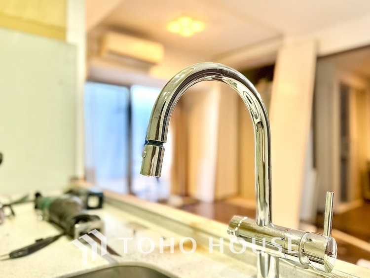 キッチン 現在改装中◆家族のおはよう◆の声を笑顔で迎えてあげられるシステムキッチン。朝ごはんが楽しみでちょっと早起きしたくなるんです。