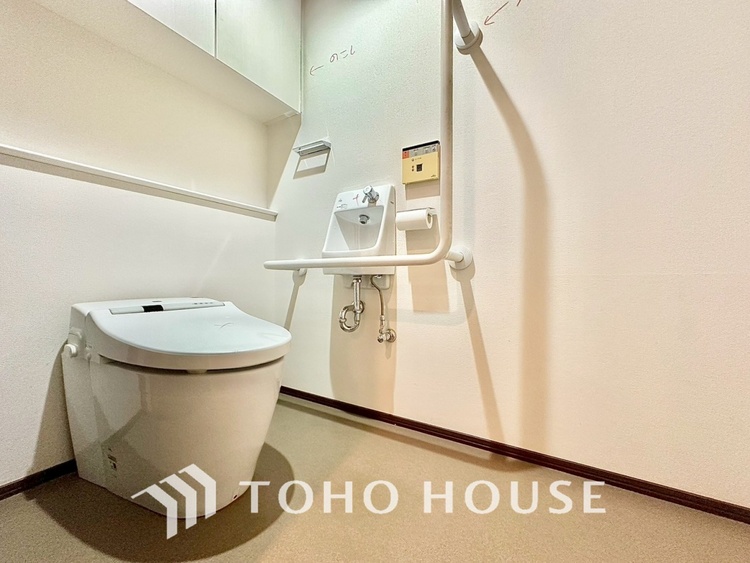 トイレ 現在改装中◆快適◆な生活に不可欠。節水型の高性能トイレを新設。