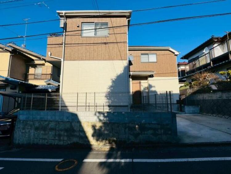 外観 とても綺麗な築浅物件のご紹介です