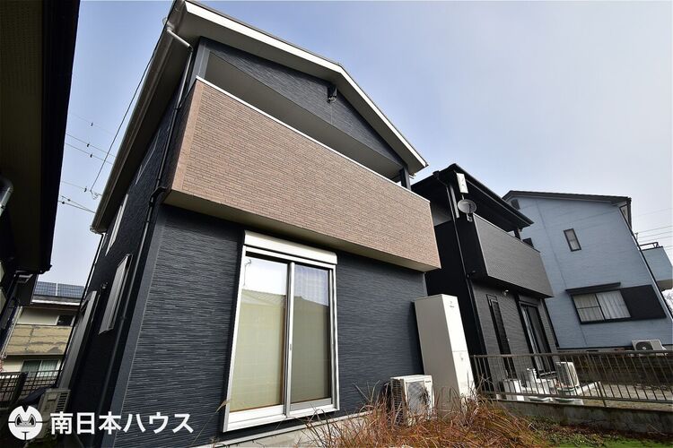 外観 【外観】南面にある庭から撮影！日当たり良好です♪