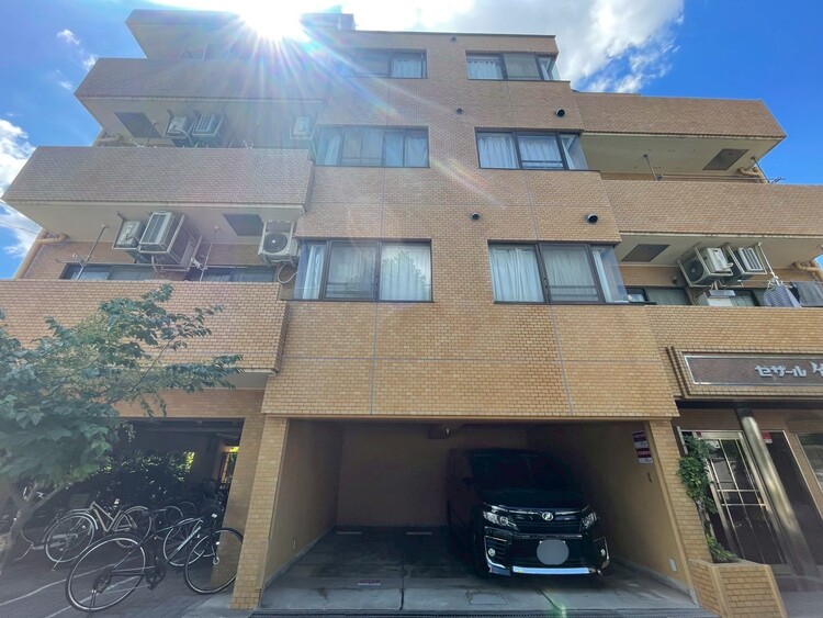 外観 資料には掲載していない情報が、現地にはたくさんあります。是非一度、現地をご確認ください。