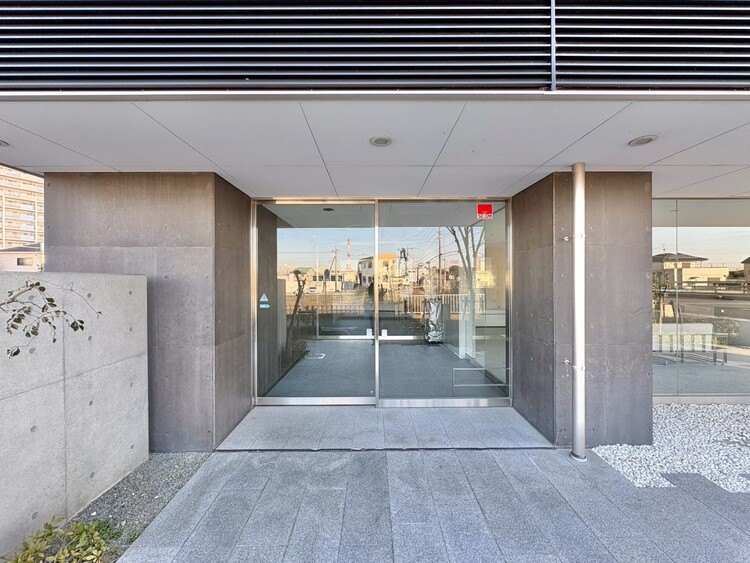 エントランス 外と内をつなぐエントランスは、まさに顔となる場所。