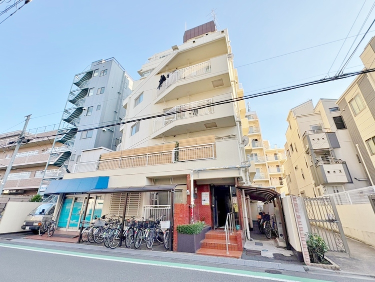 外観 資料には掲載していない情報が、現地にはたくさんあります。是非一度、現地をご確認ください。