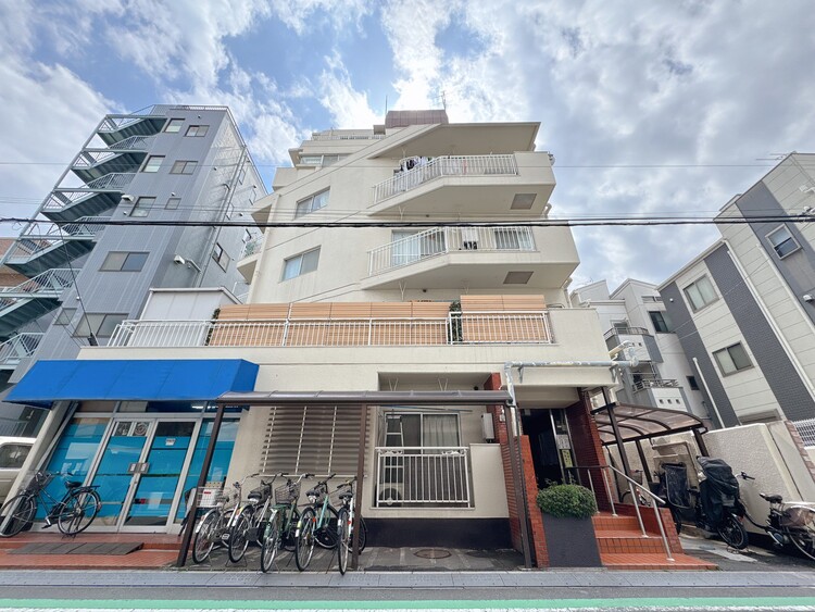 外観 資料には掲載していない情報が、現地にはたくさんあります。是非一度、現地をご確認ください。