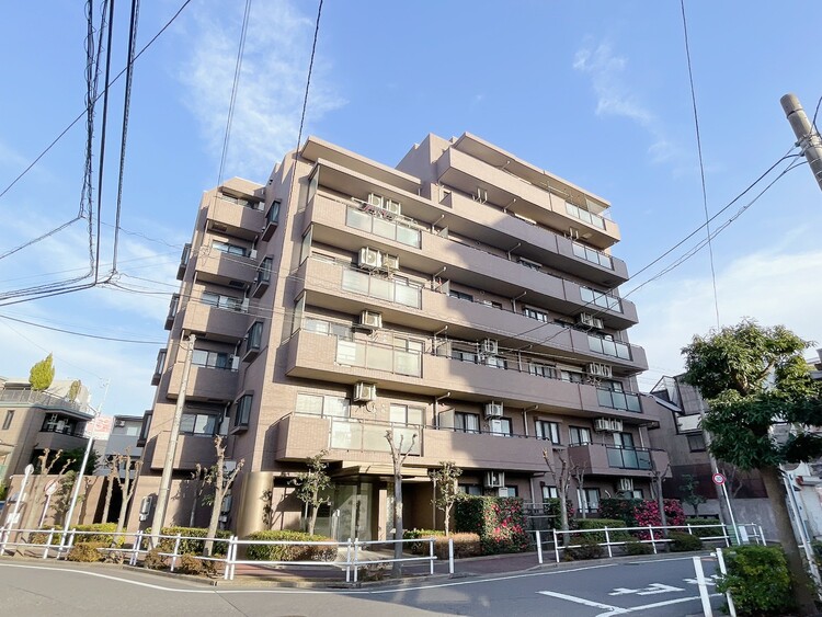 外観 資料には掲載していない情報が、現地にはたくさんあります。是非一度、現地をご確認ください。