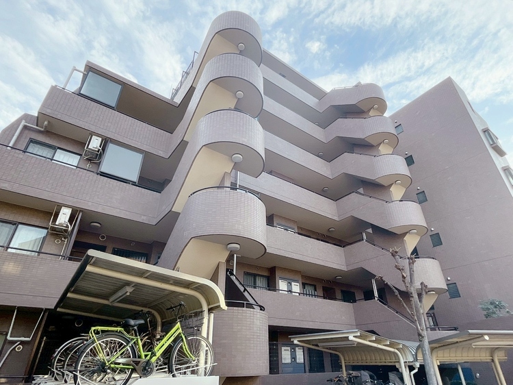 外観 現地に足をお運びいただいた際には、周辺散策などをお勧めいたします。