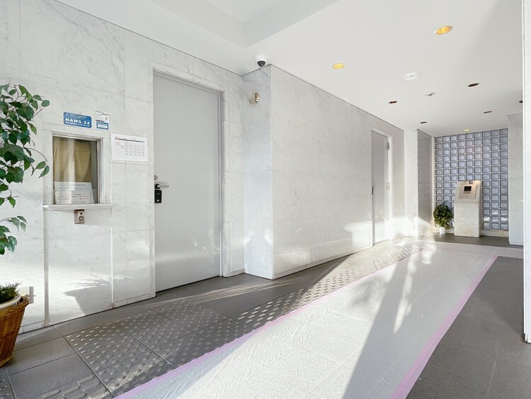 エントランス エントランス内部は、管理が行き届き清潔な共有スペースとなっています。