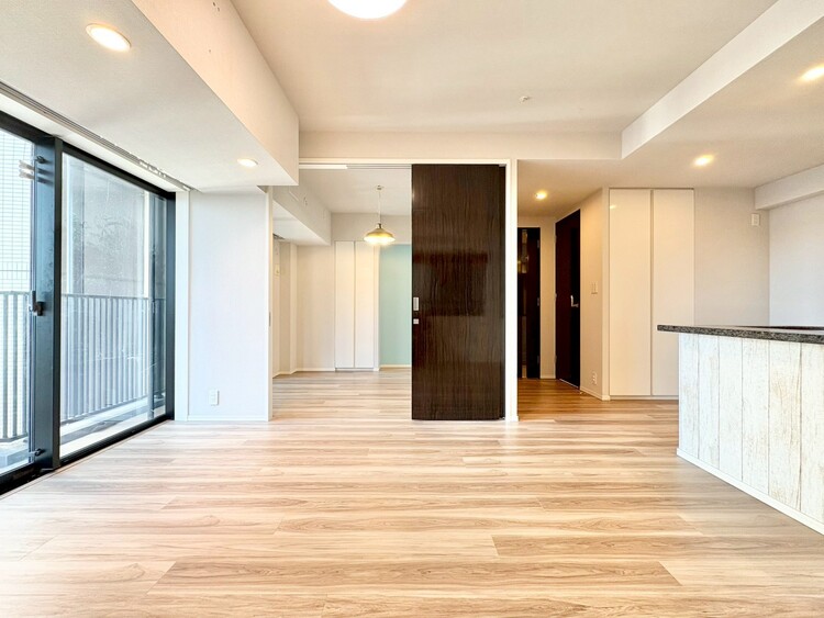 居間 過ごす時間が、たくさんの思い出として紡がれていく場所。