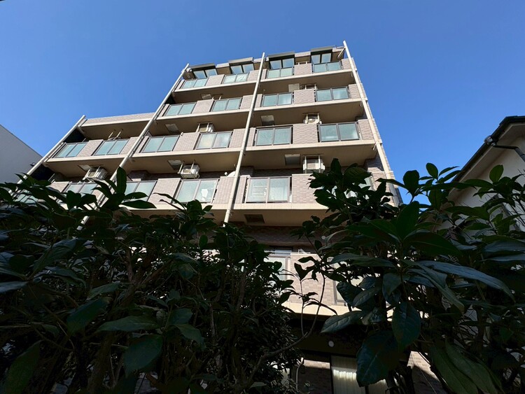 外観 現地に足をお運びいただいた際には、周辺散策などをお勧めいたします。