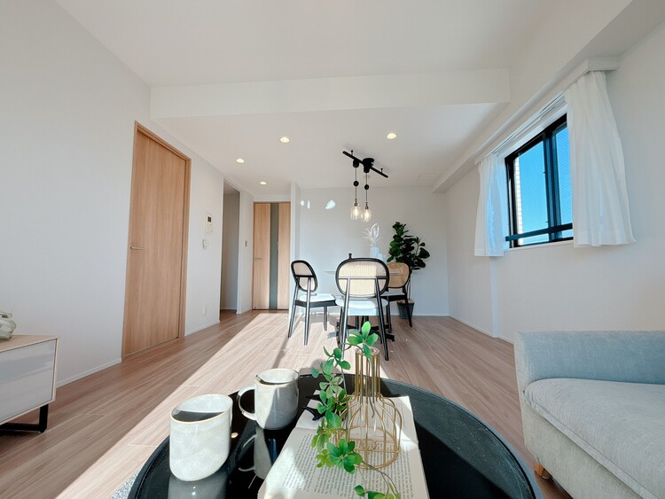 居間 「空間が織り成すひとつ先の住み心地」を演出します。