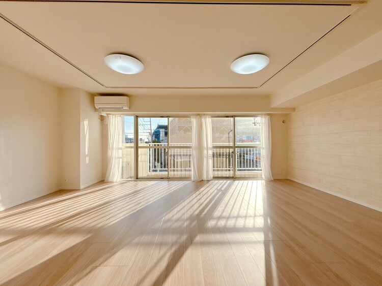 居間 豊かな居住性と、安心感を満たすクオリティが見事に調和した住空間。