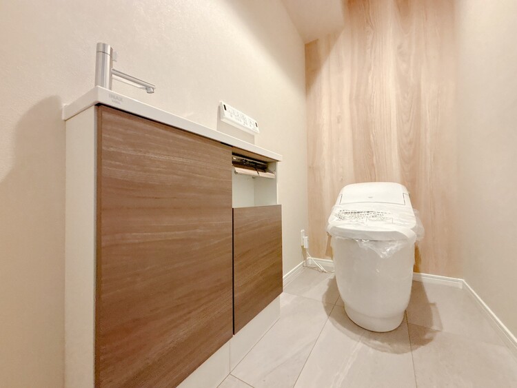 トイレ 暮らしの中のさりげないひとときの快適さにも、こだわりを、持って設備を配しております。