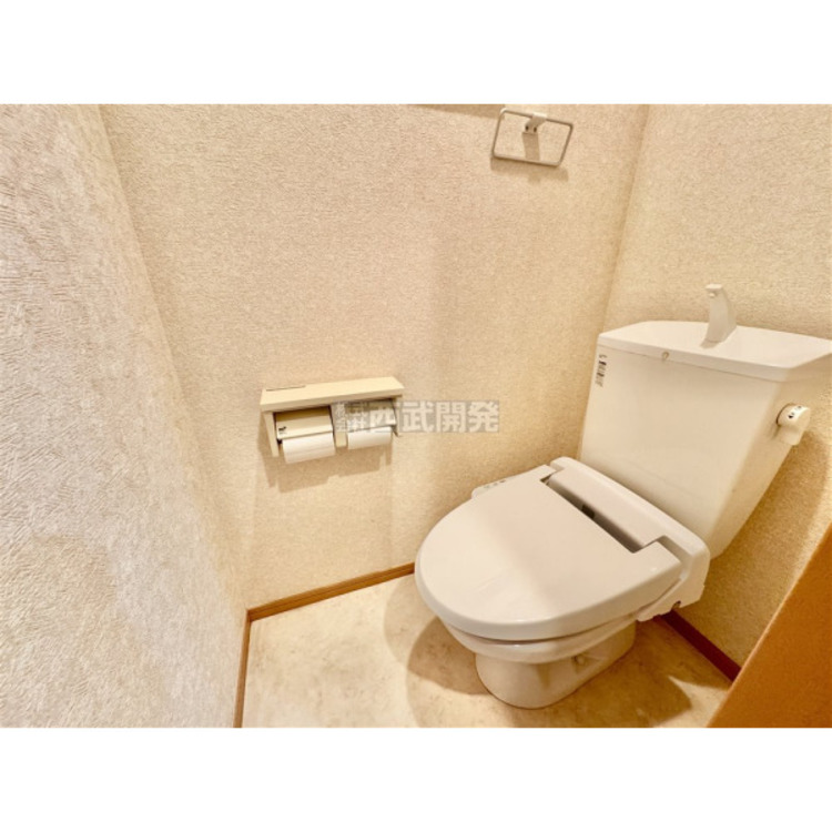 トイレ いつも綺麗に清潔に。洗浄機能付きトイレです。