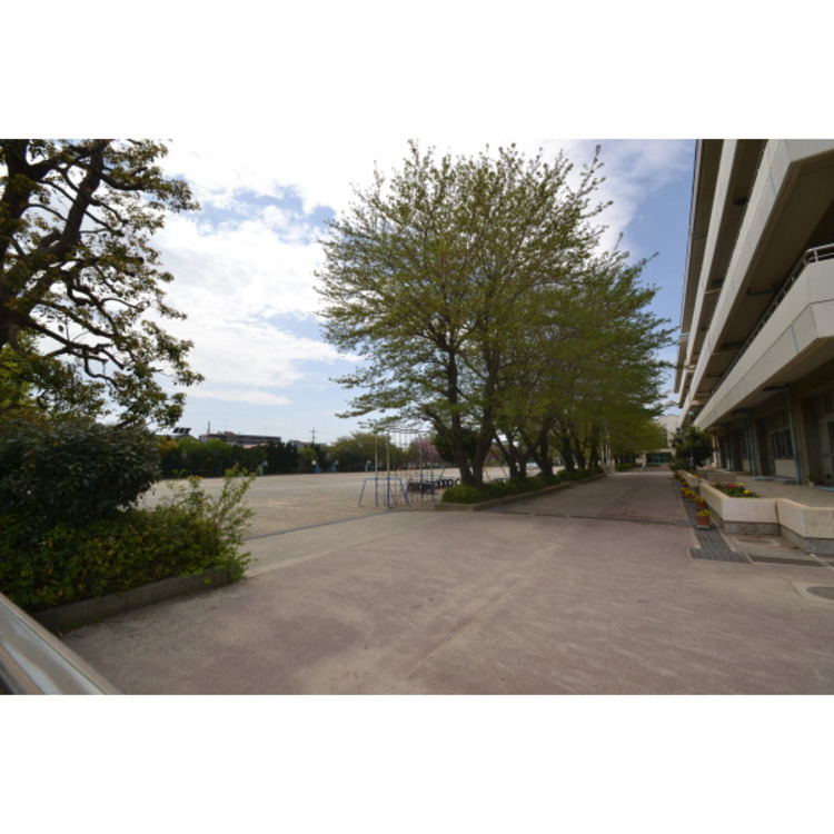 周辺 東所沢小学校(約300m)